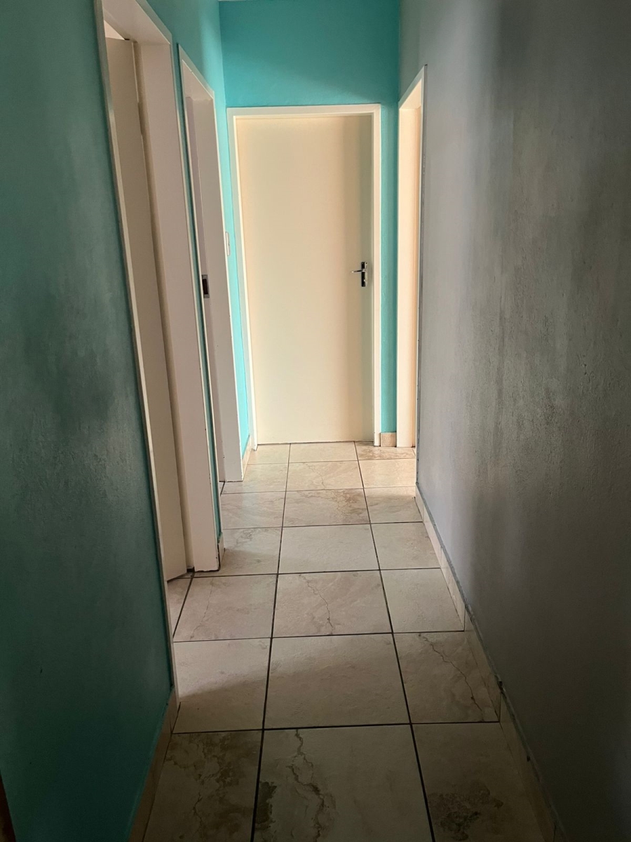 To Let 3 Bedroom Property for Rent in Waterval East North West